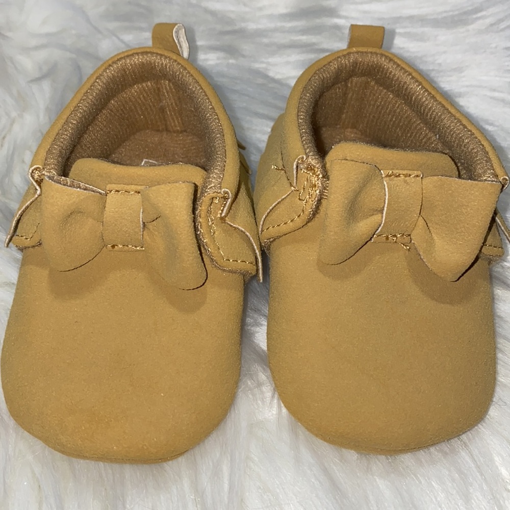 bondle 2 Carter’s shoes # 3-6 m - Picture 4 of 8
